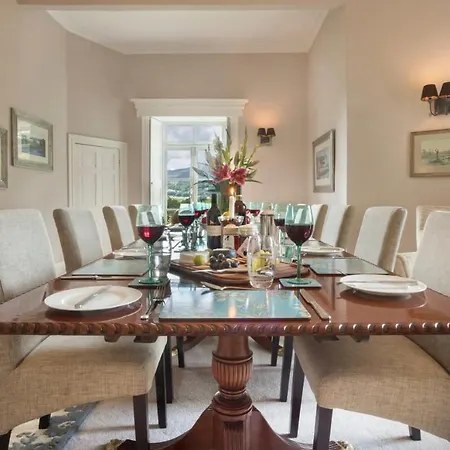 Chateau Sleeps 12 With Wifi Coniston